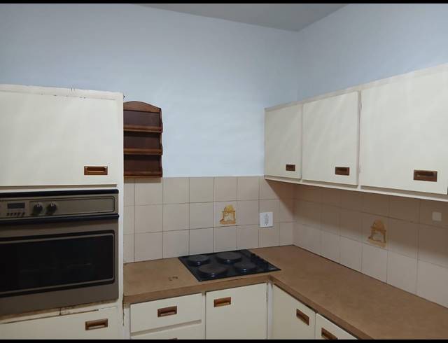 2 BEDROOM APARTMENT FOR SALE IN SCOTTSVILLE